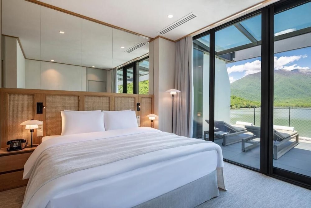 Kvareli Lake Resort 11/50