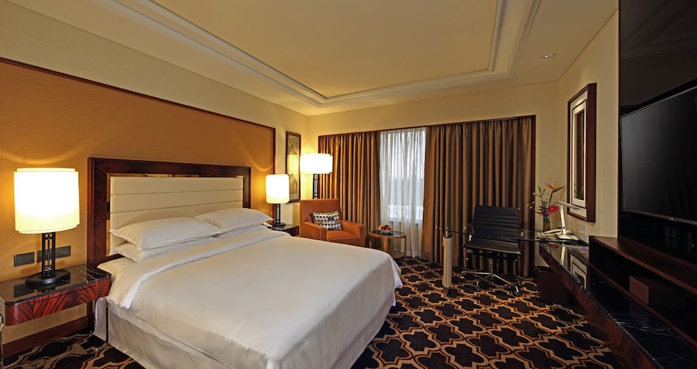 Sheraton Grand Pune Bund Garden Hotel 25/60