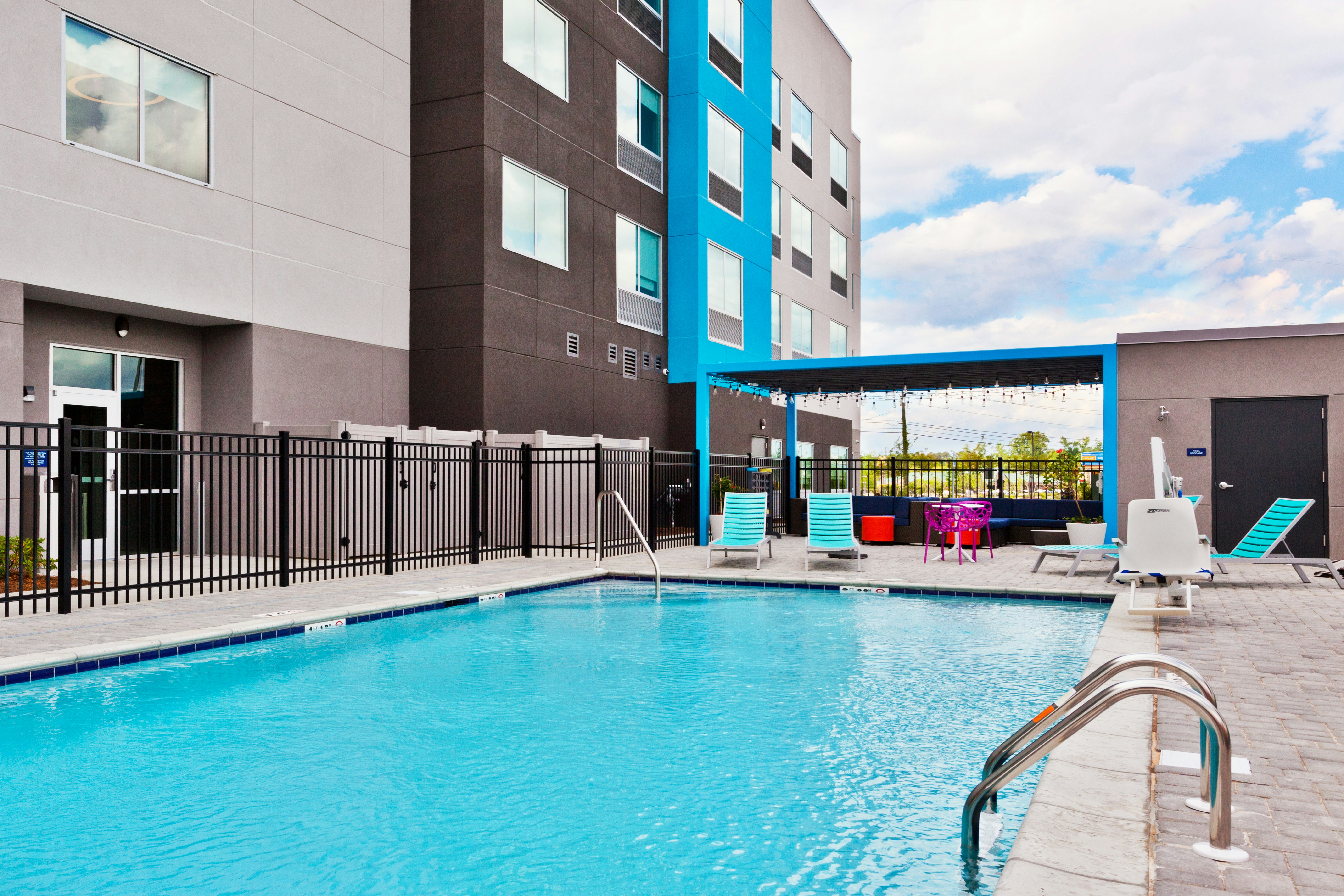 TRU BY HILTON AUBURN AL in AUBURN - AL