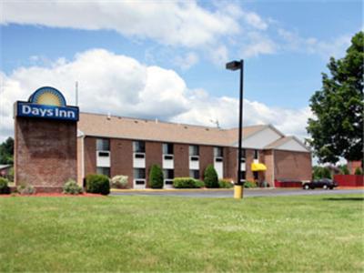 Days Inn By Wyndham Keene Nh 1/41