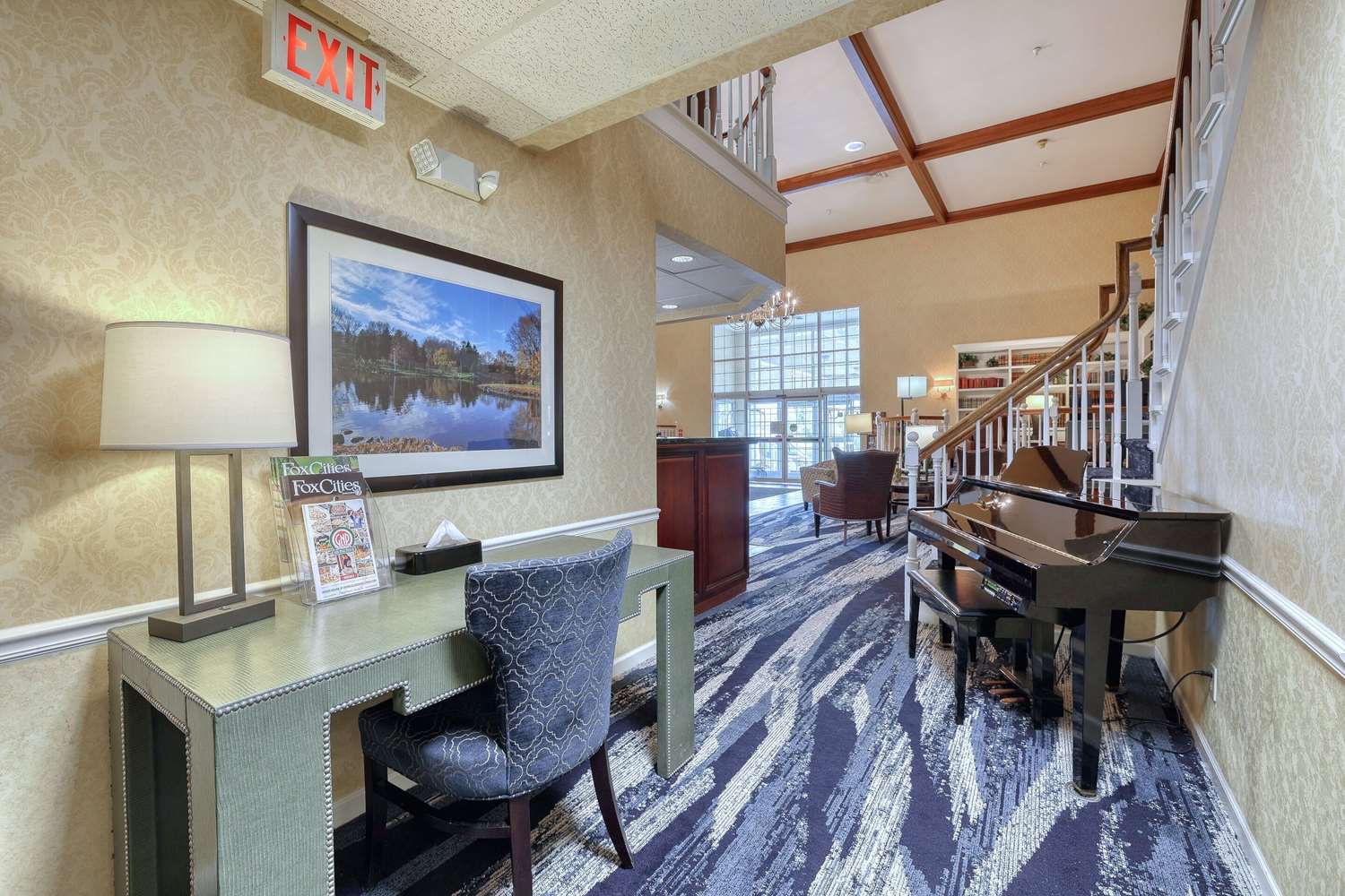 Comfort Suites Appleton Airport 23/27