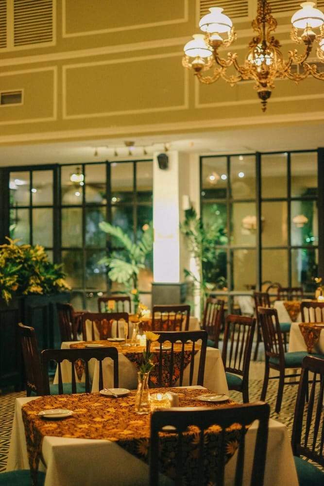 Hotel Des Indes Menteng 44/54