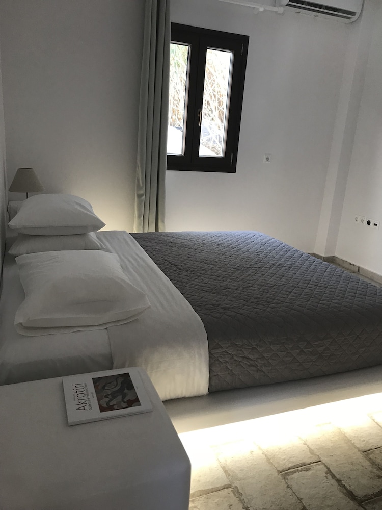 Elia Residences Santorini 12/50