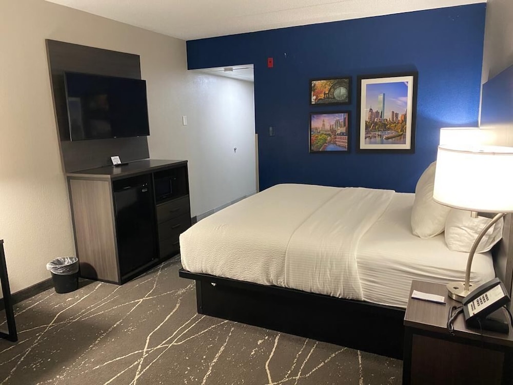 Comfort Inn Boston Milford 10/29