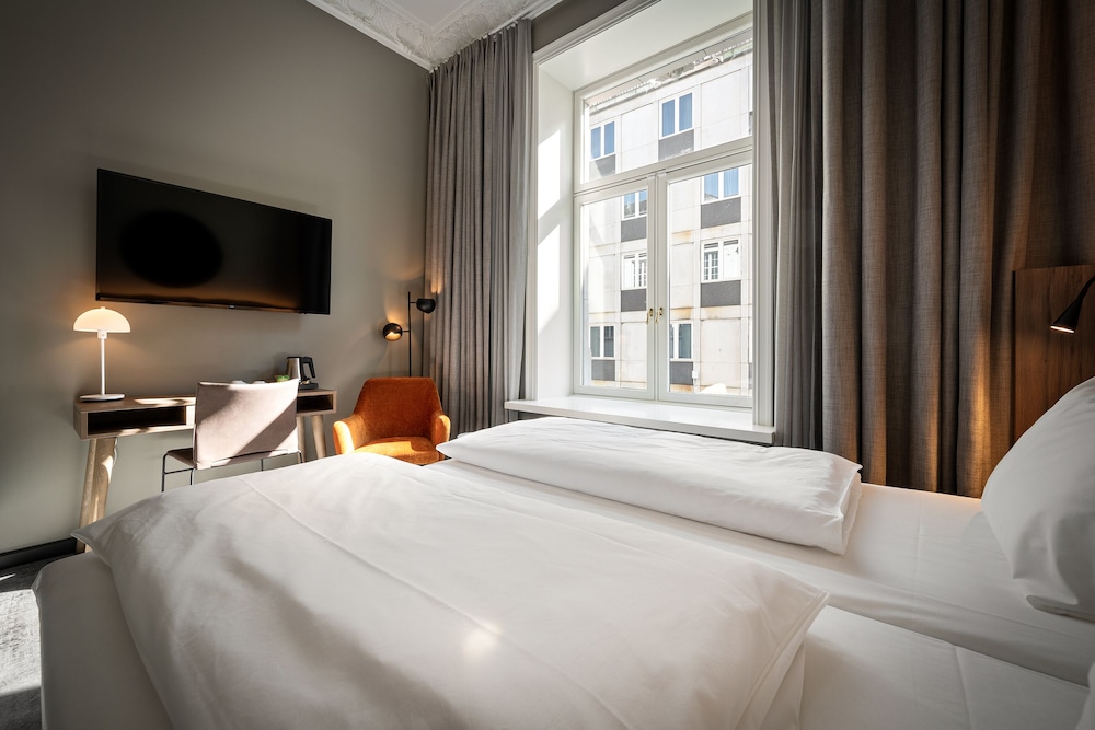 Karl Johan Hotell 11/38