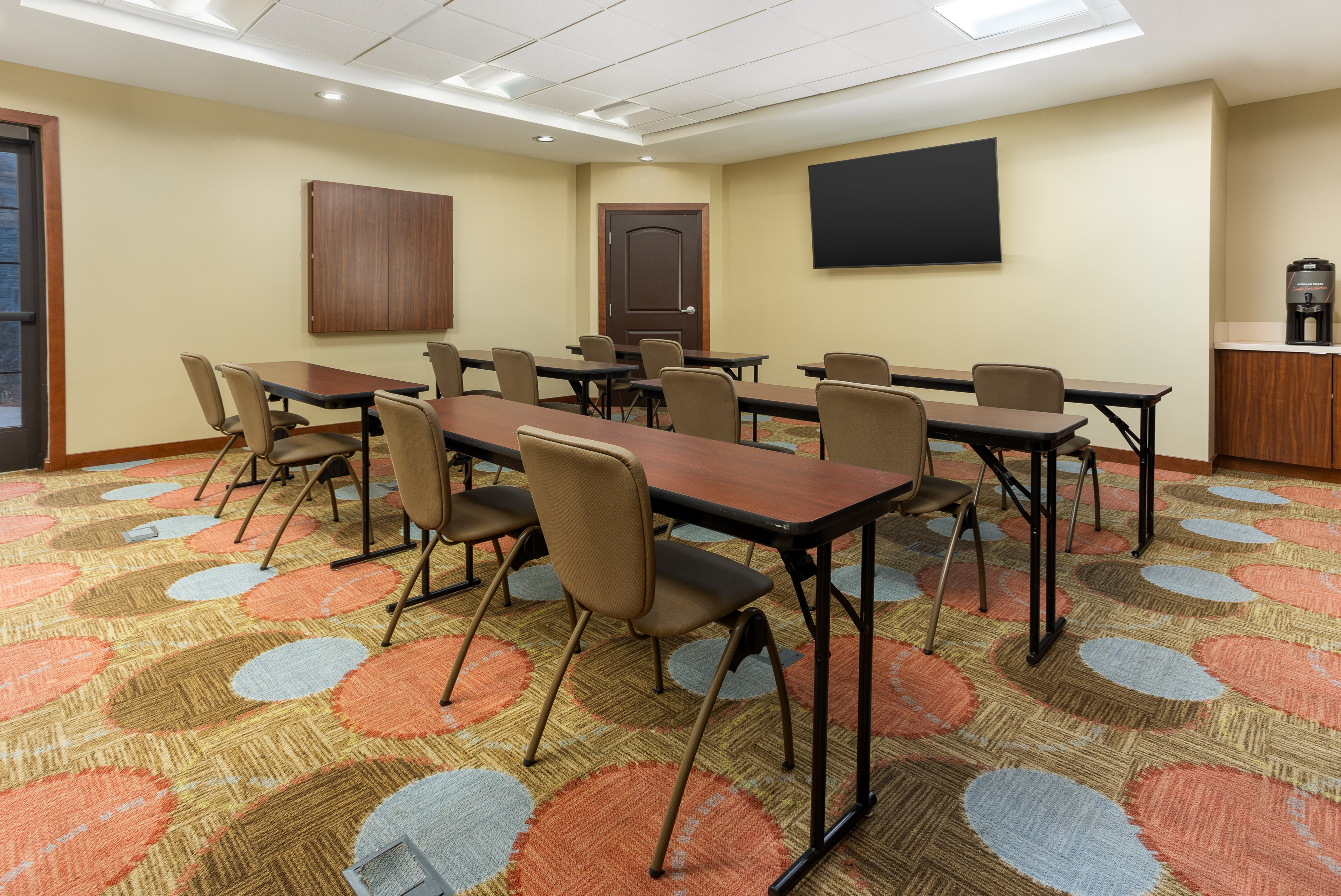 Staybridge Suites Sacramento - Folsom 71/79