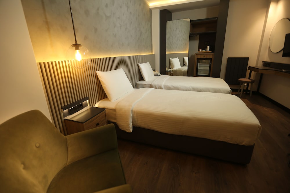 Moja City Hotel 3/16