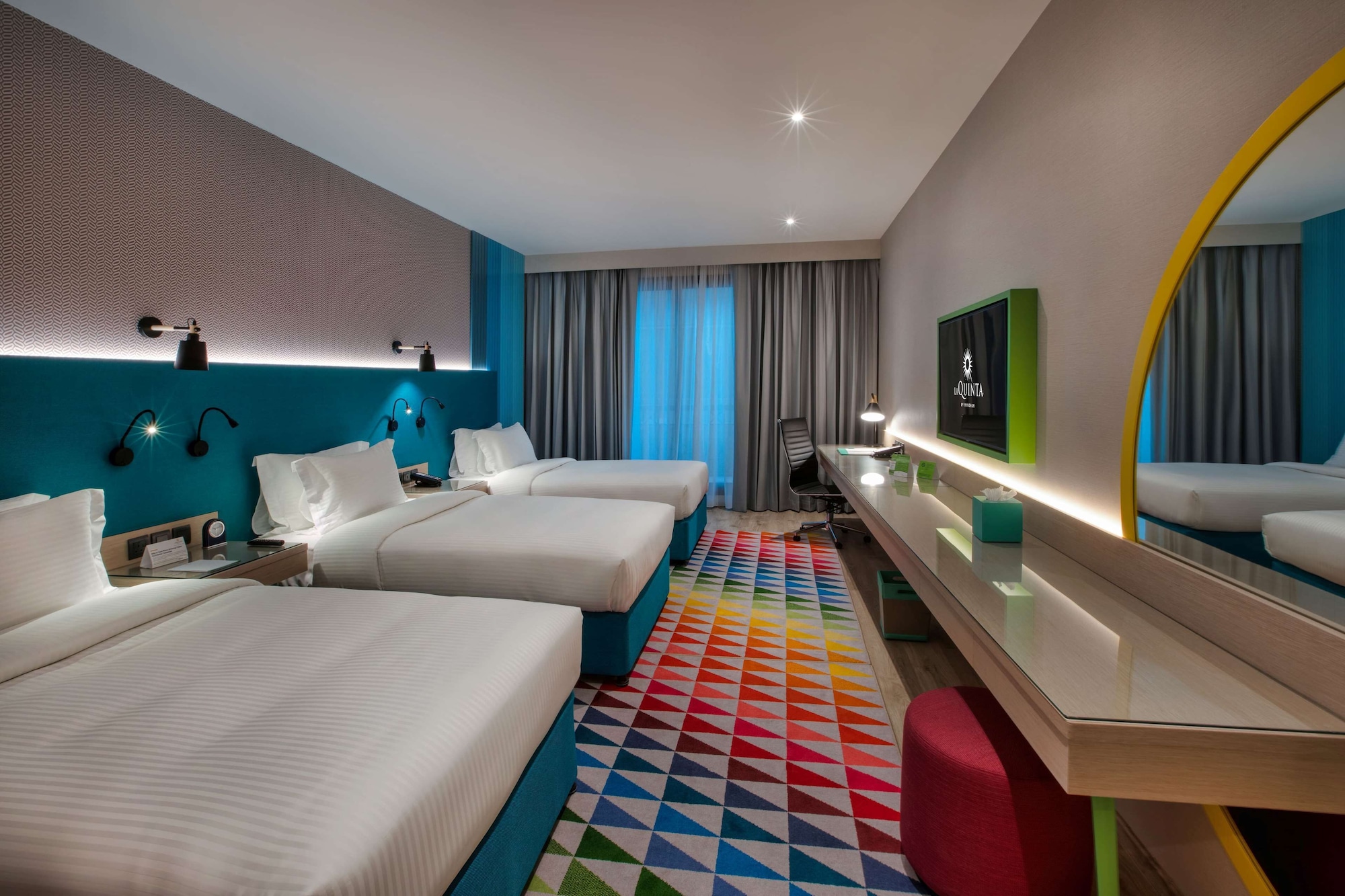 FAMILY, 3 BEDS