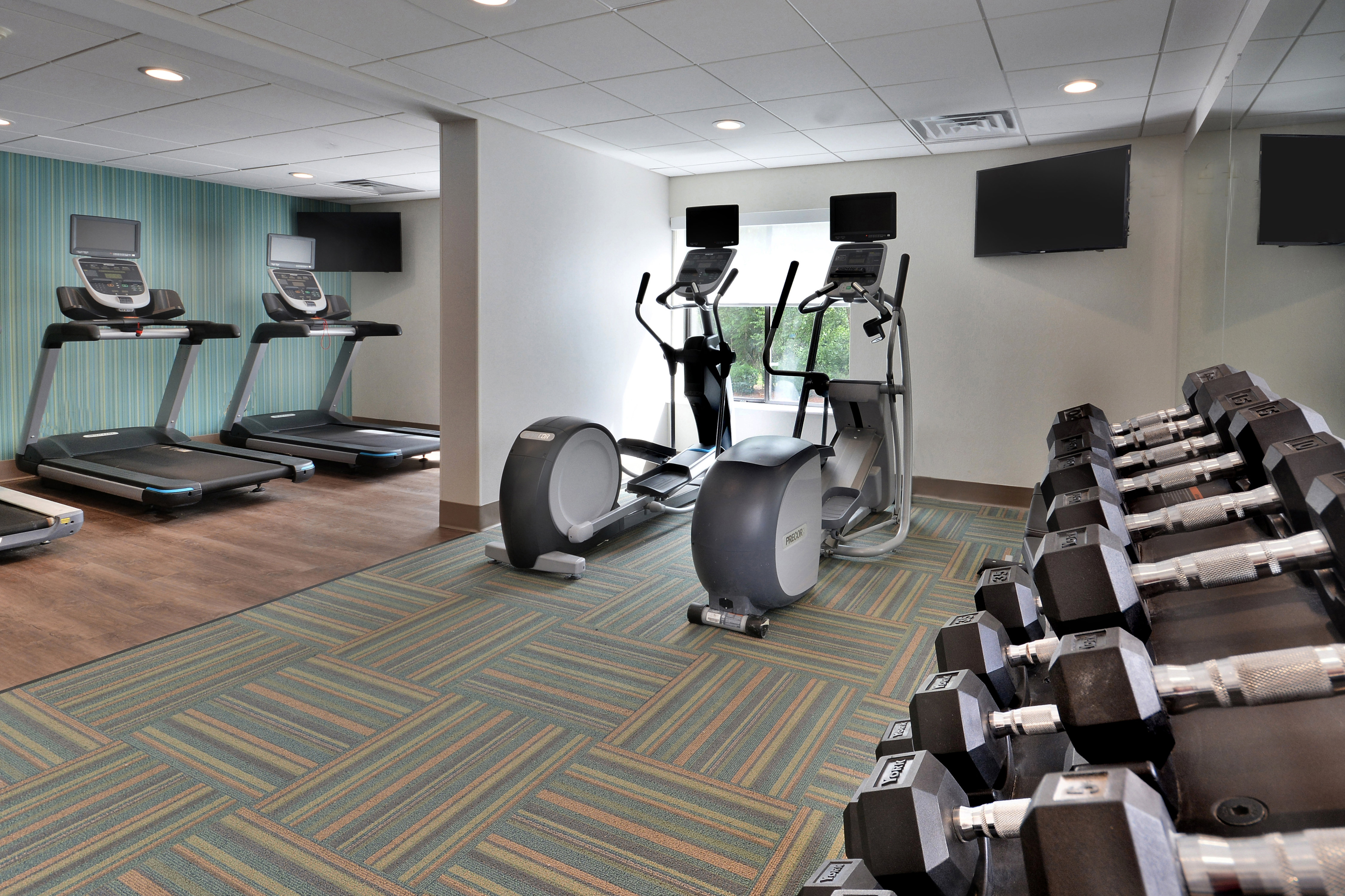Holiday Inn Express Raleigh-Durham Airport 14/25