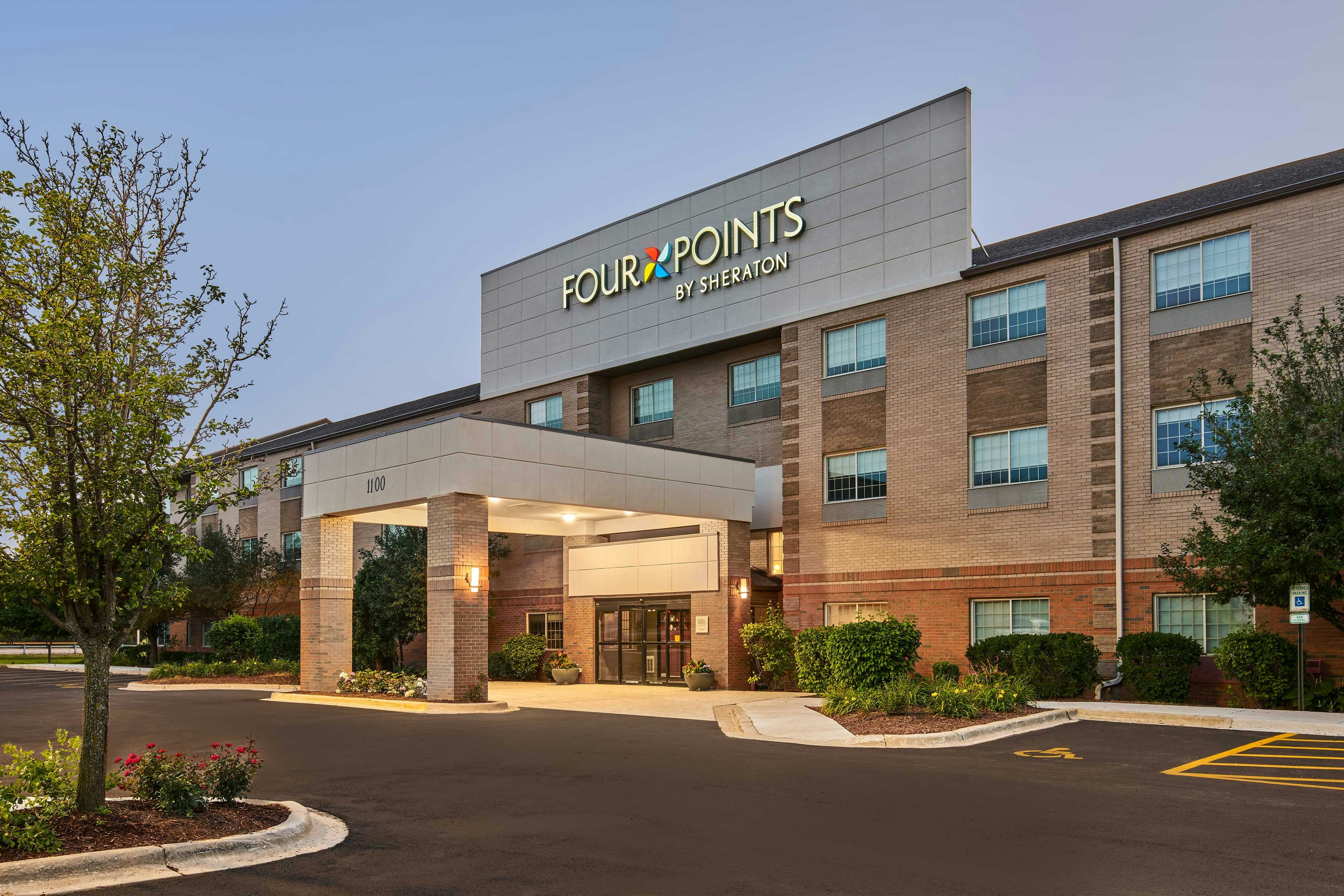 Four Points by Sheraton Chicago Schaumburg 4/36