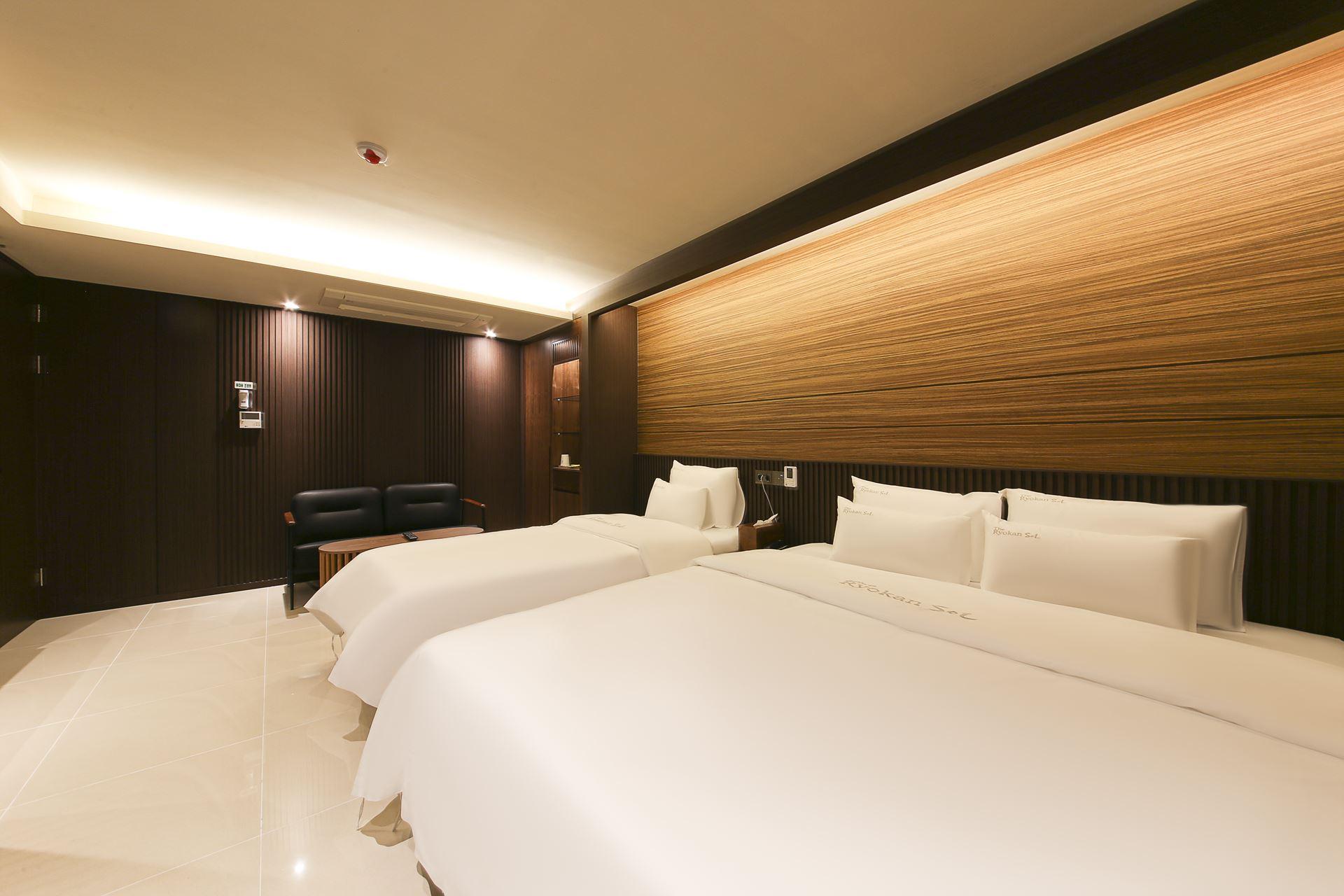 Sol, Hinoki, Suite, Twin Beds, Sauna