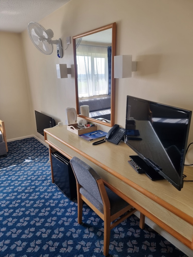 Travel Plaza Hotel 49/69