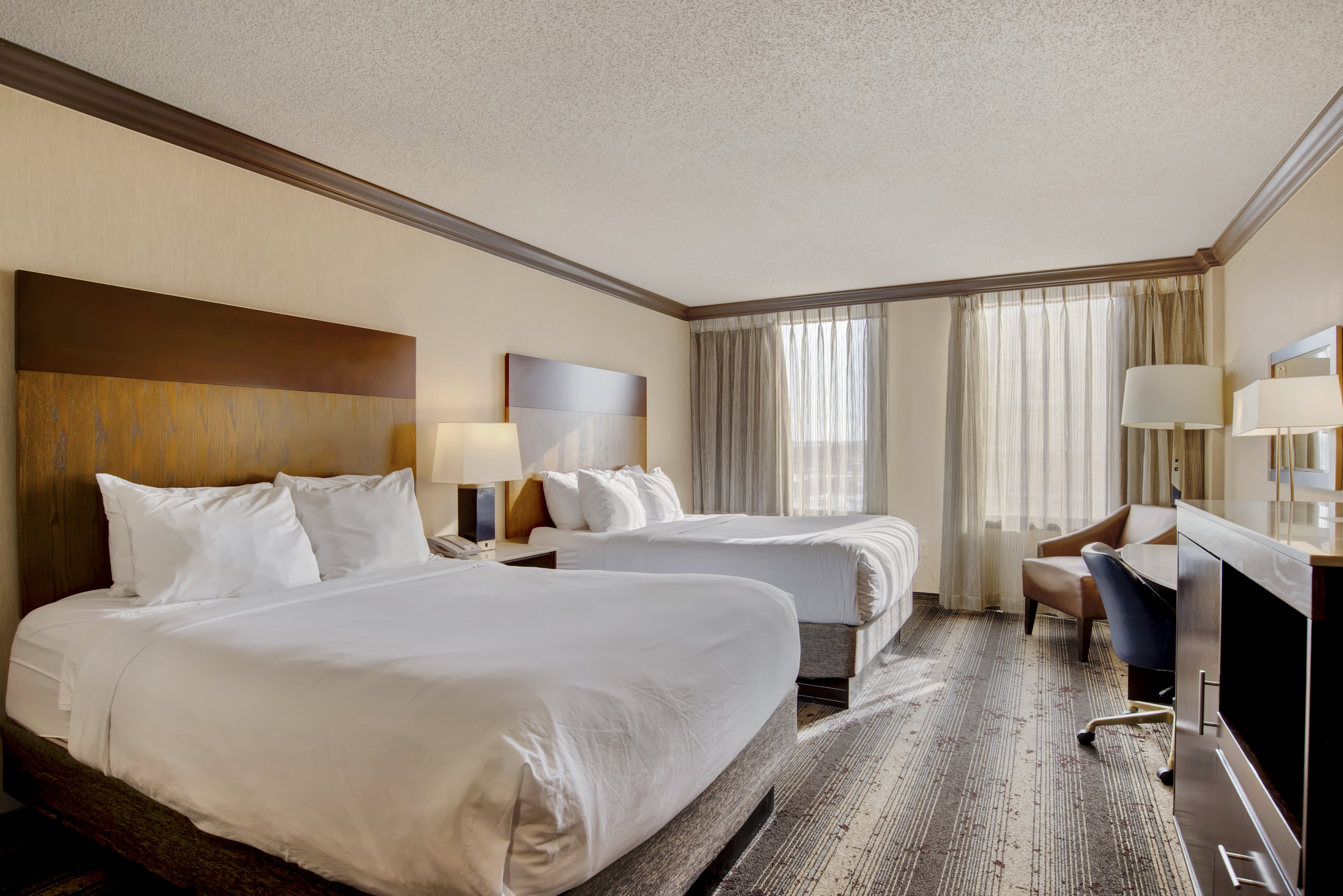 Crowne Plaza Harrisburg Hershey 15/63