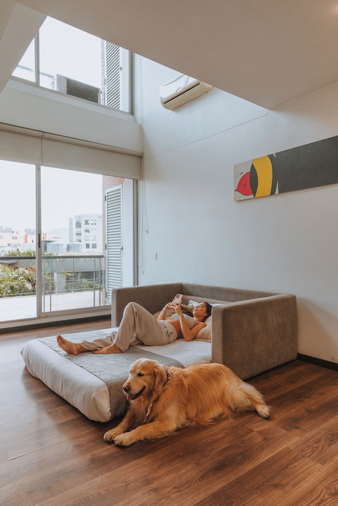 Travelers Apartamentos and Suites Orange Medellin 25/50