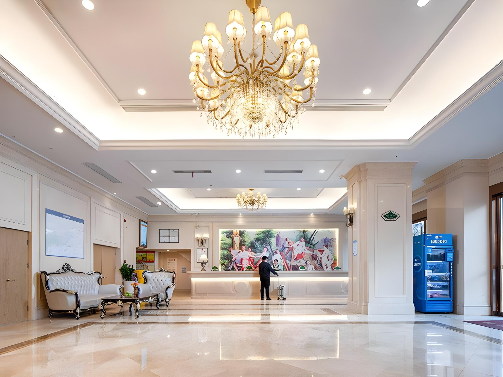 Vienna International Hotel (Hangzhou Boao Center Subway Station) 11/38