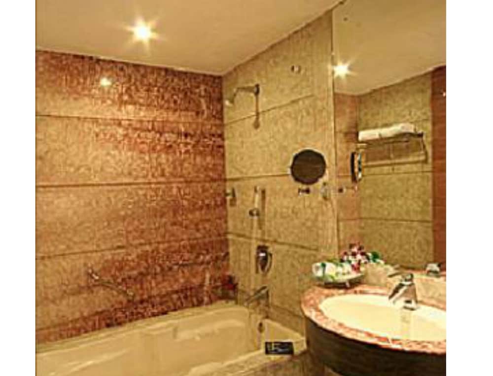 The Corinthians Resort 30/76