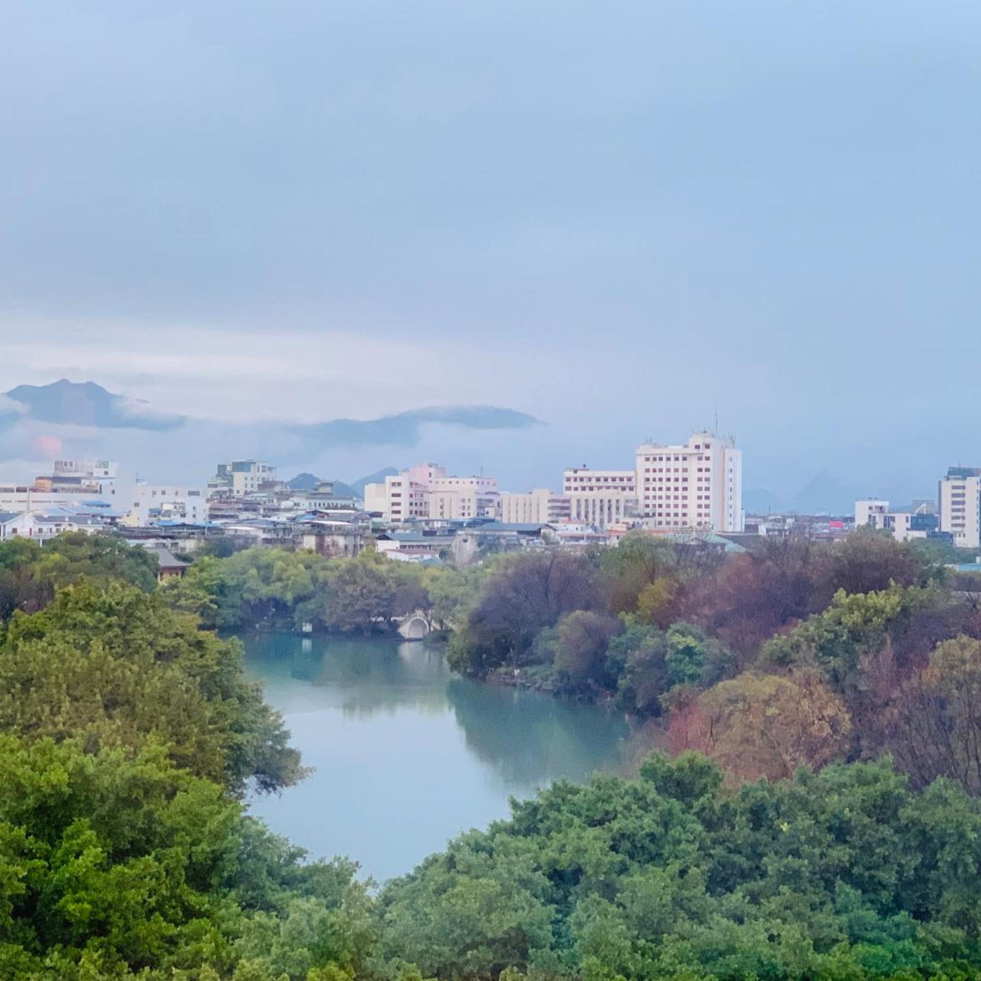 Guilin Bravo Hotel 59/63