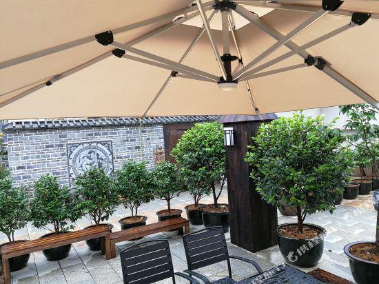 Mingshe Culture Art Hotel 14/27