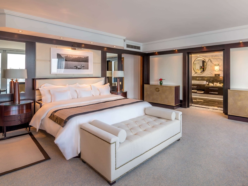 Fairmont Grand Hotel Geneva 8/30