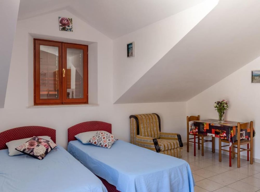 VILLA VALJALO 21/50