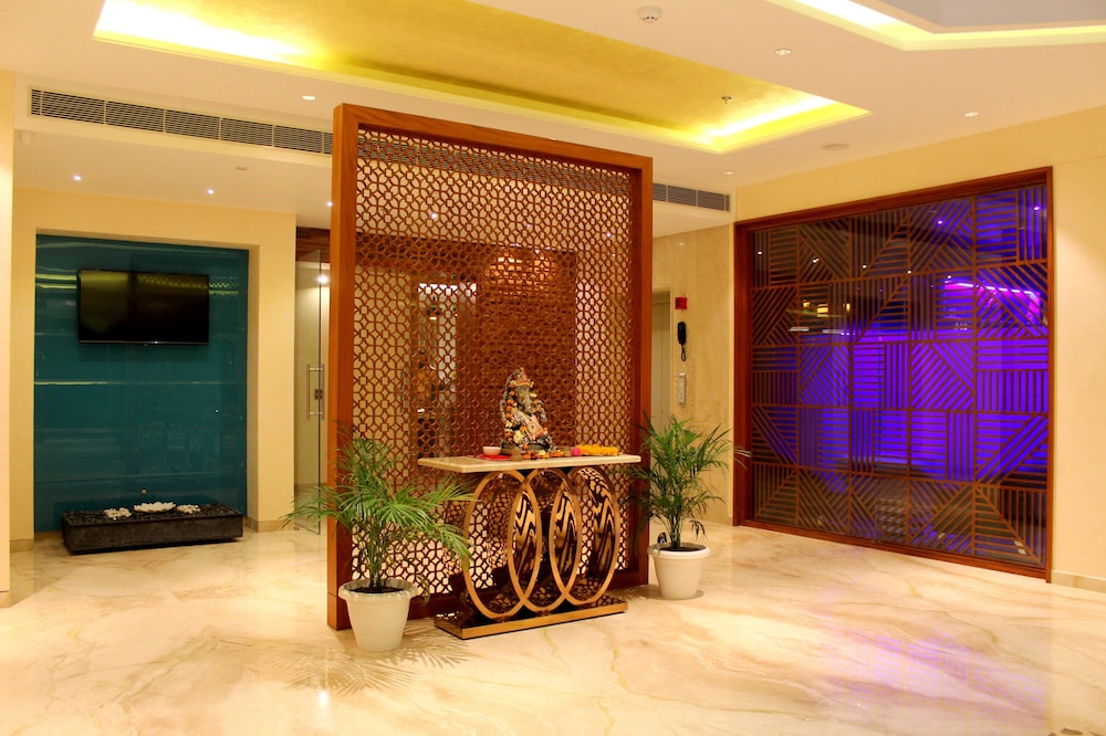 Blu Feather Hotel & Spa 18/69