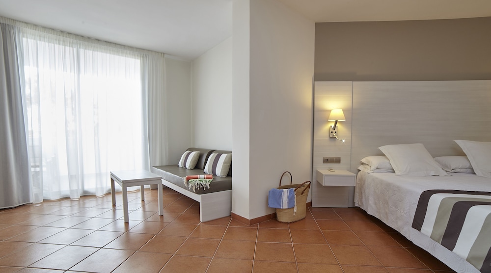 Hotel Tres Torres 30/65