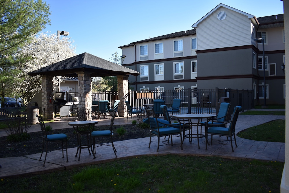 Staybridge Suites Cranbury-South Brunswick 55/75