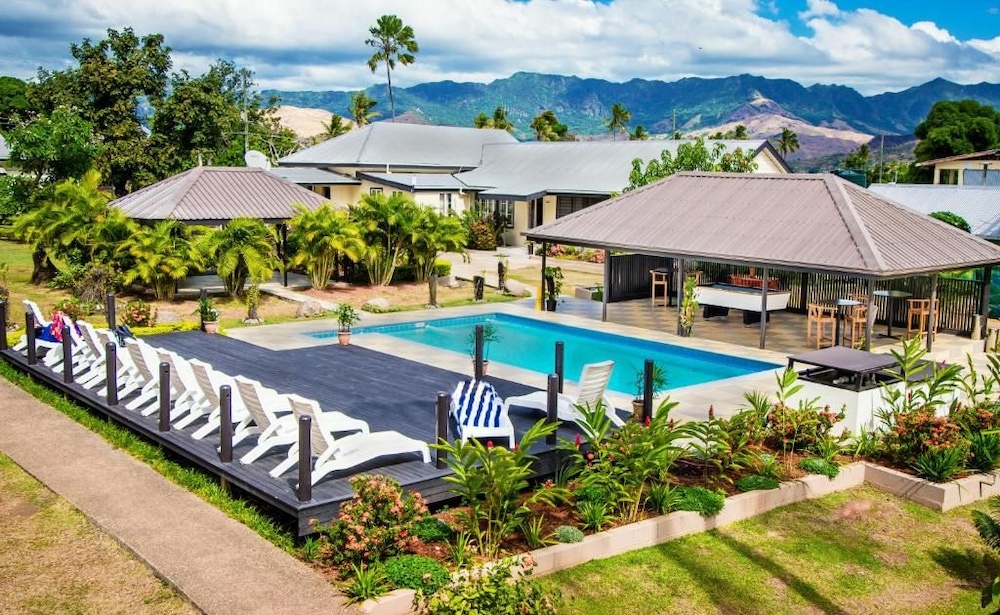 Tanoa Rakiraki Hotel 35/38