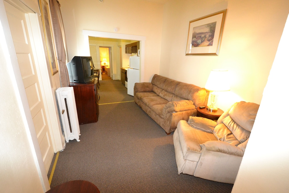 Perfect Stay Inn & Suites 32/49