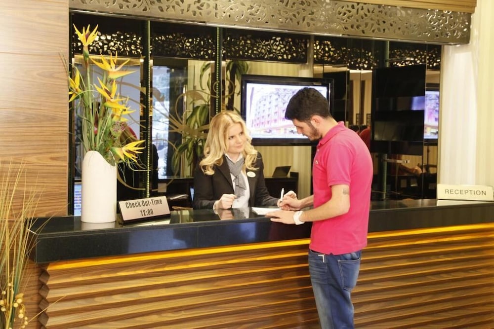Mirilayon Hotel 8/50