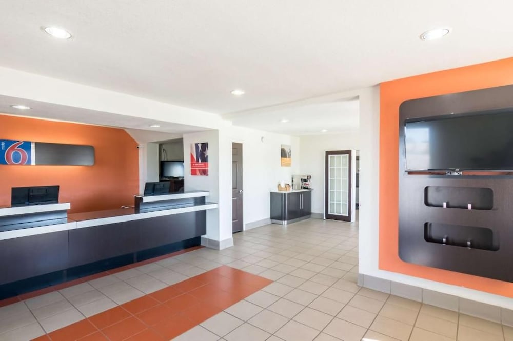 Motel6 Wichita Falls, TX - North 16/63