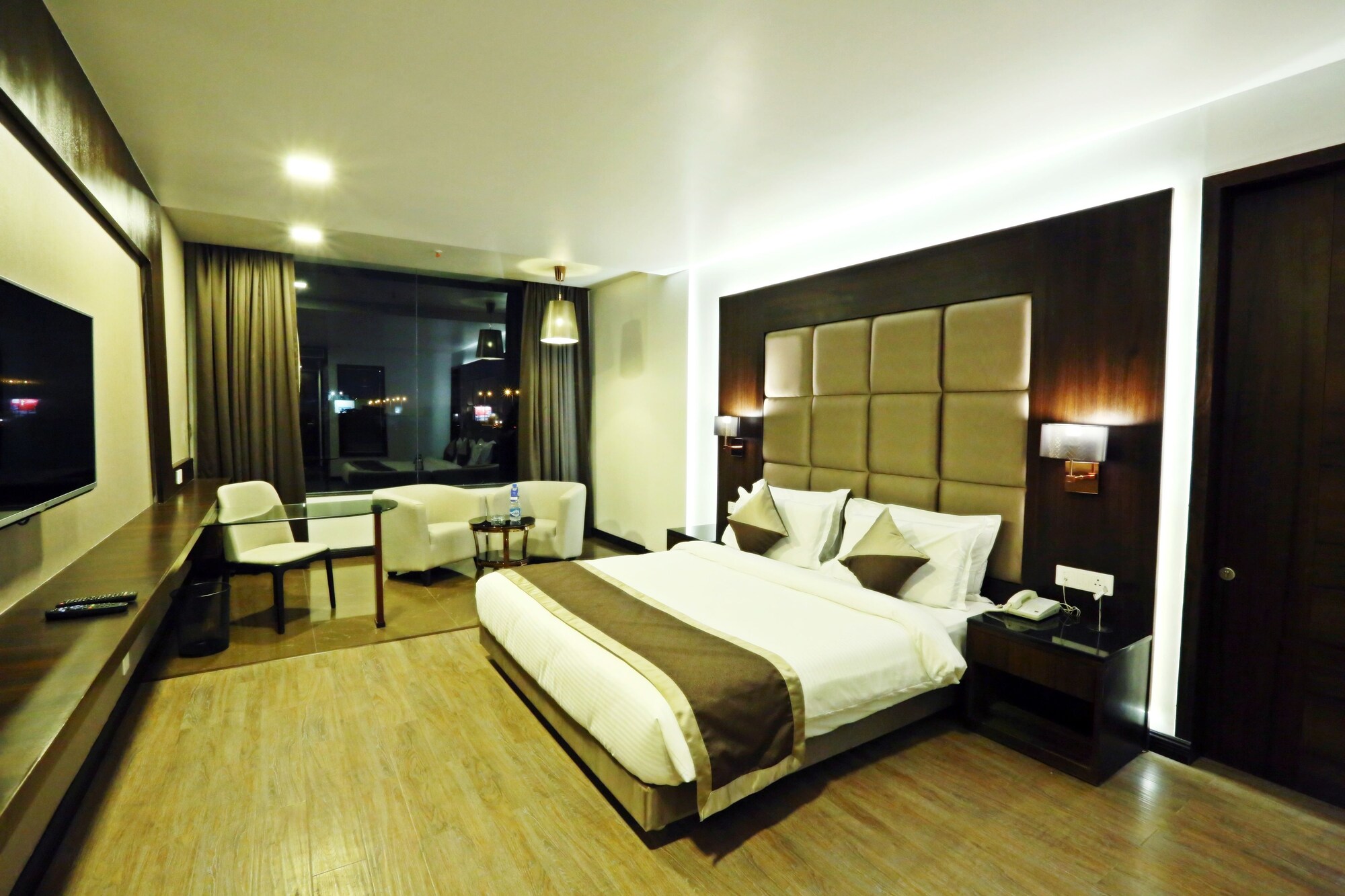 Elegant, Premium, King Bed
