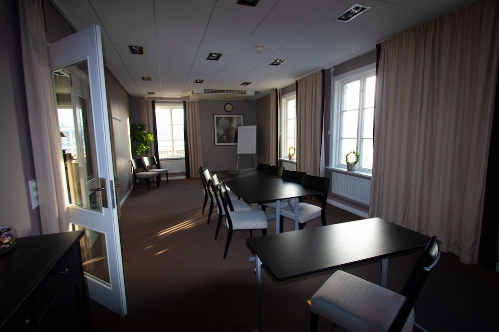 Dialog Hotel Villan 42/50