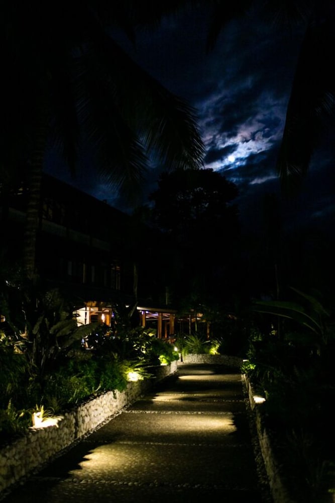 Blue Osa Yoga Retreat &amp; Spa 40/50