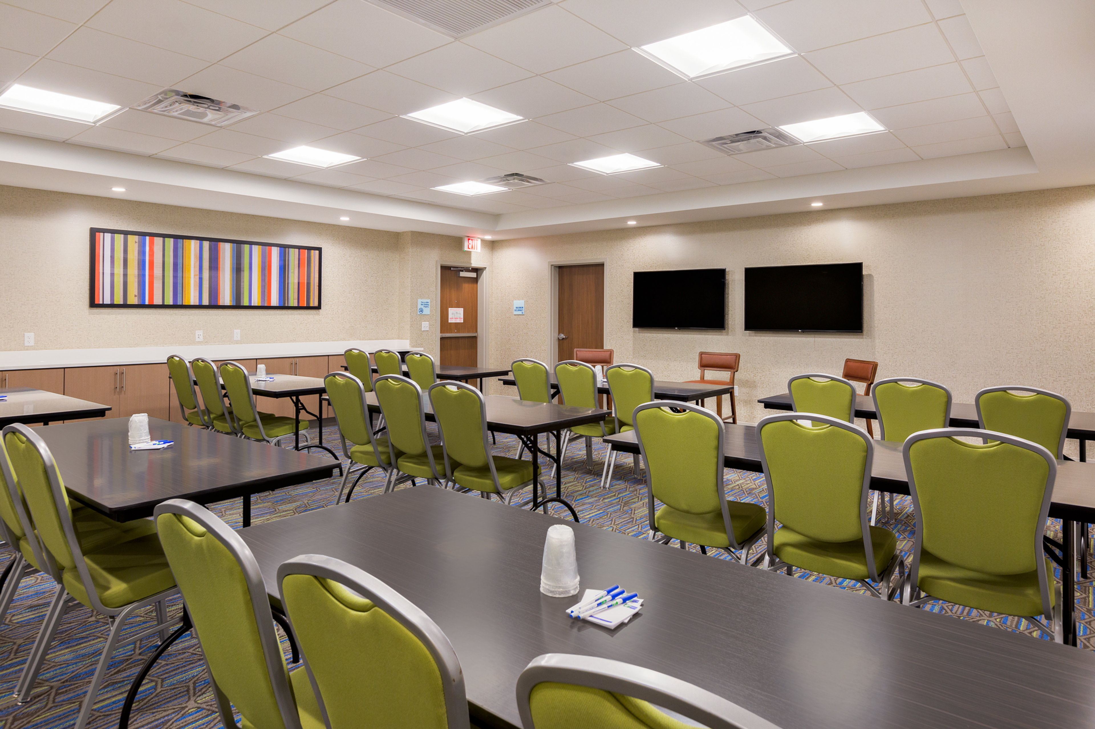Holiday Inn Express Suites Prosser Yakima Valley Wine 48/52