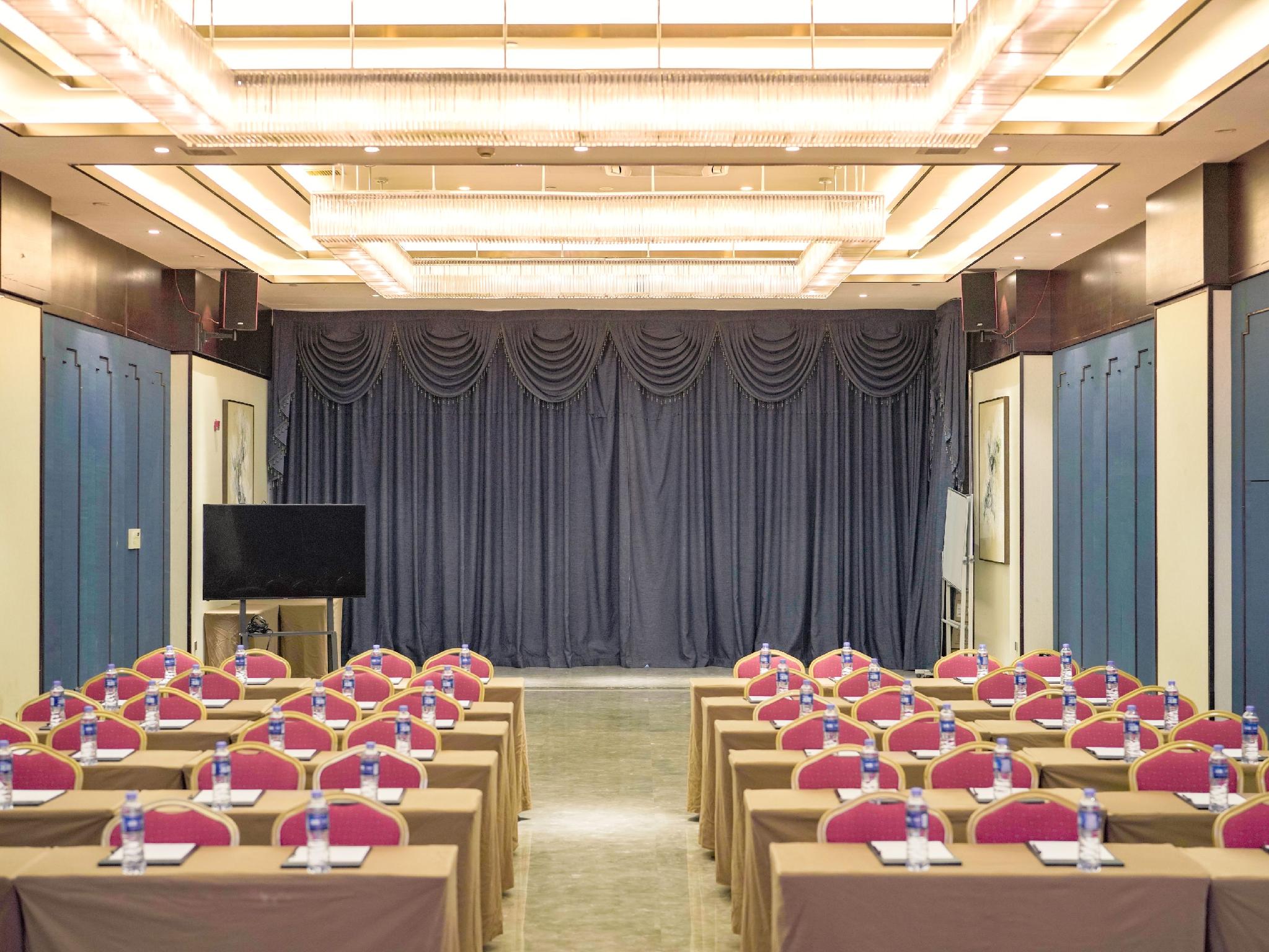Dijing Hotel 26/28