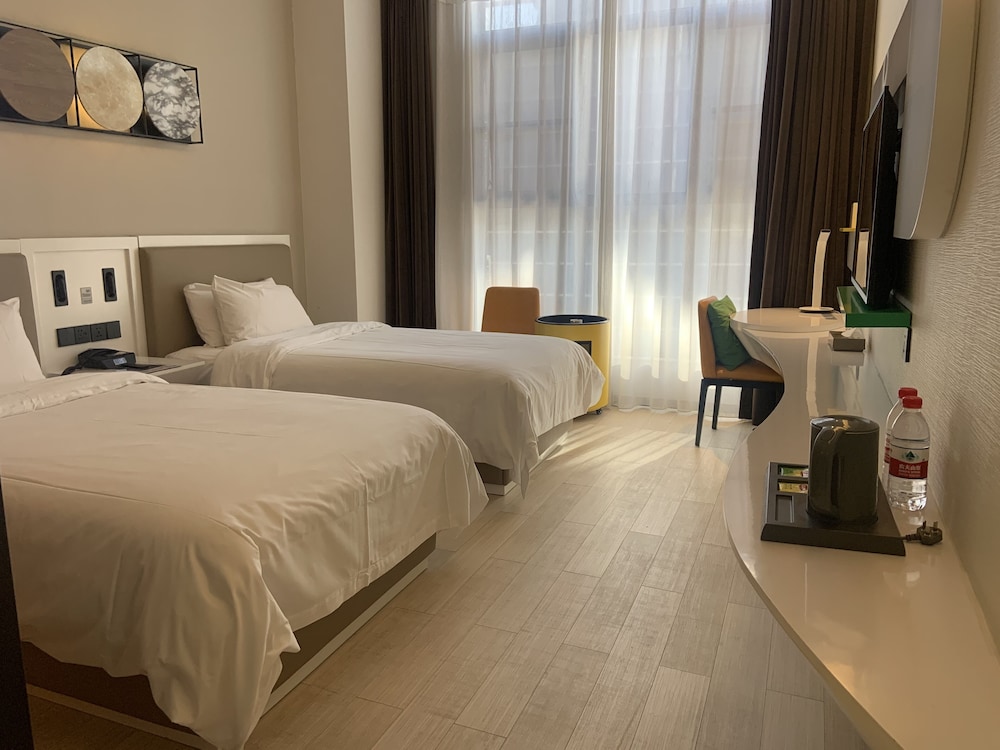 Ibis Styles Kunming Nanping Hotel 11/40