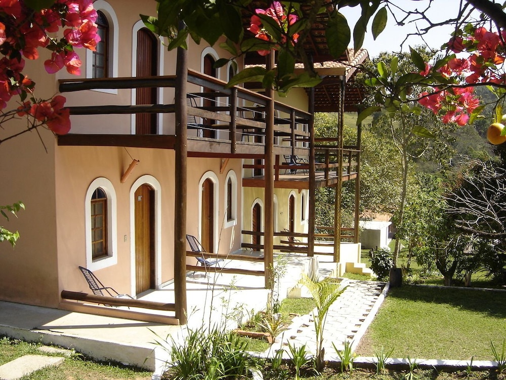 POUSADA BEZERRA 3/50