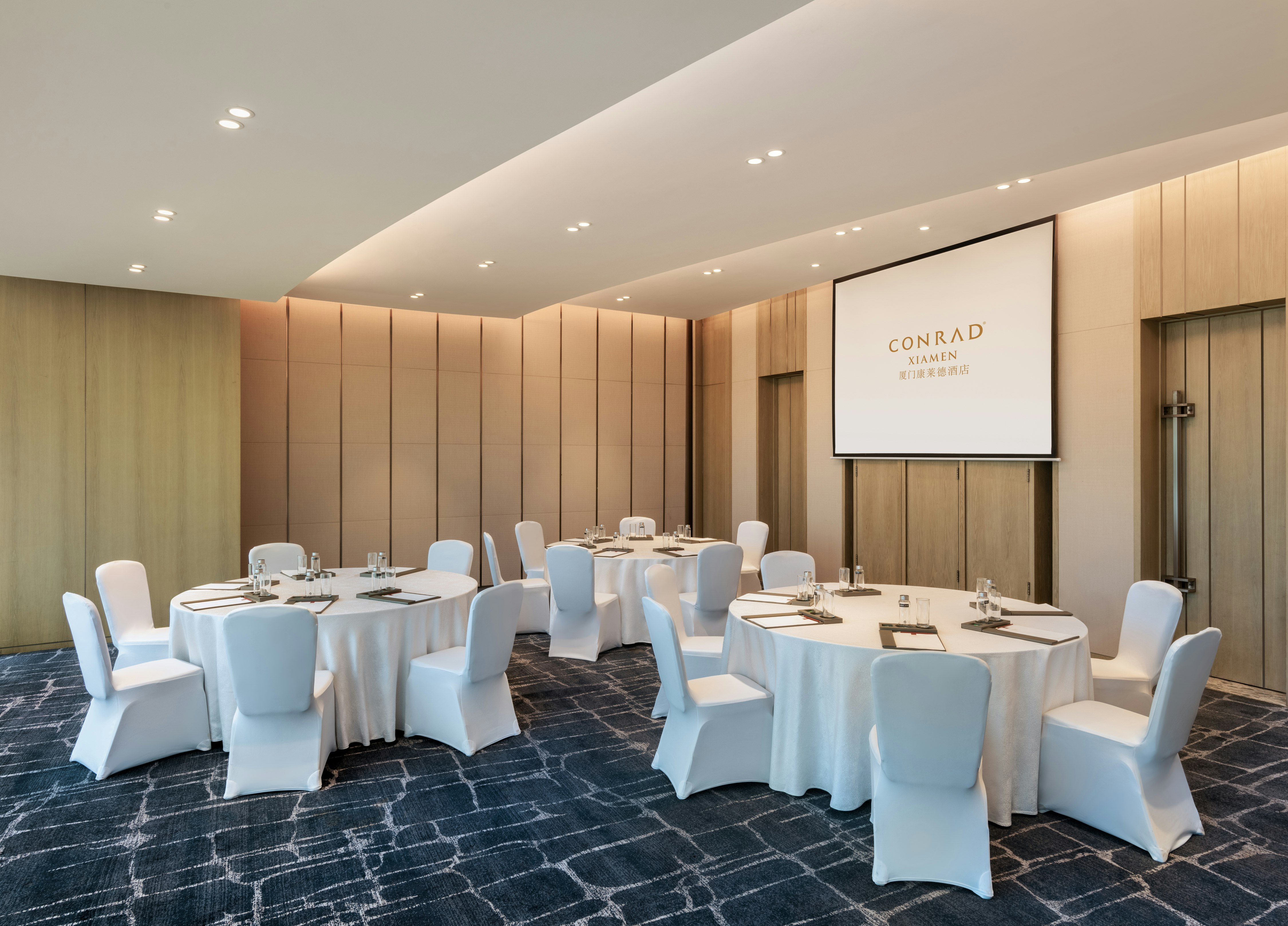 Conrad Xiamen 28/42