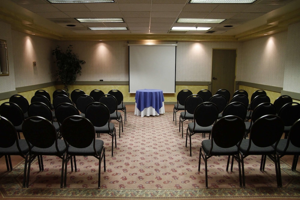 Ramada by Wyndham Viscount Suites Tucson East 31/38