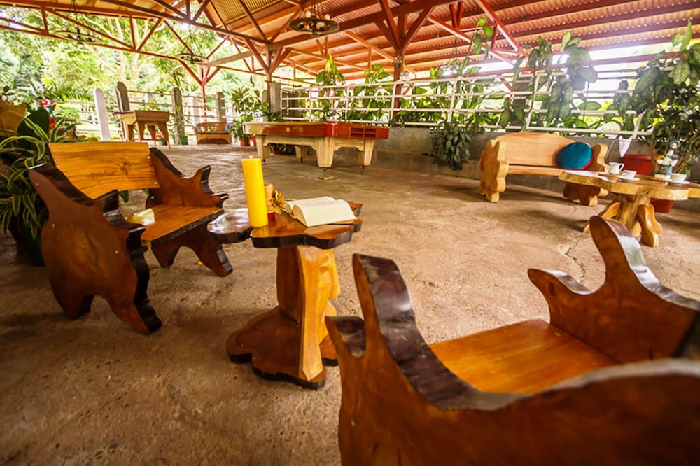 Arenal Country Inn 46/63