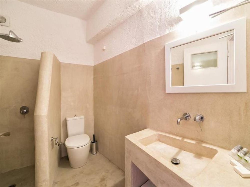 Artemis Suites Formerly Artemis Studios Megalochori 72/75