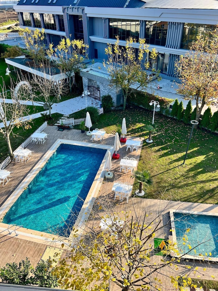 Incipark Hotel 43/48