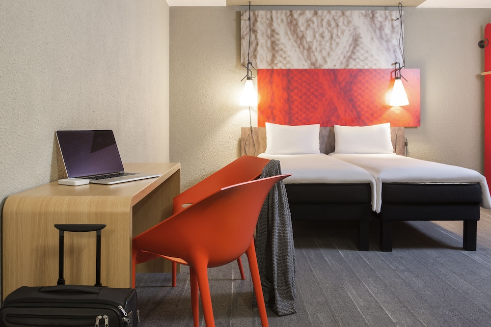 Ibis Marne La Vallee Champs 48/57