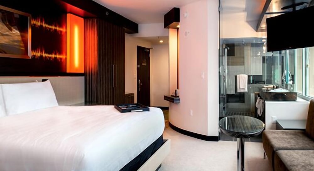 Hard Rock Hotel & Casino Biloxi 6/26