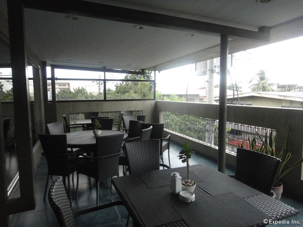 Cebu R Hotel Mabolo 43/54