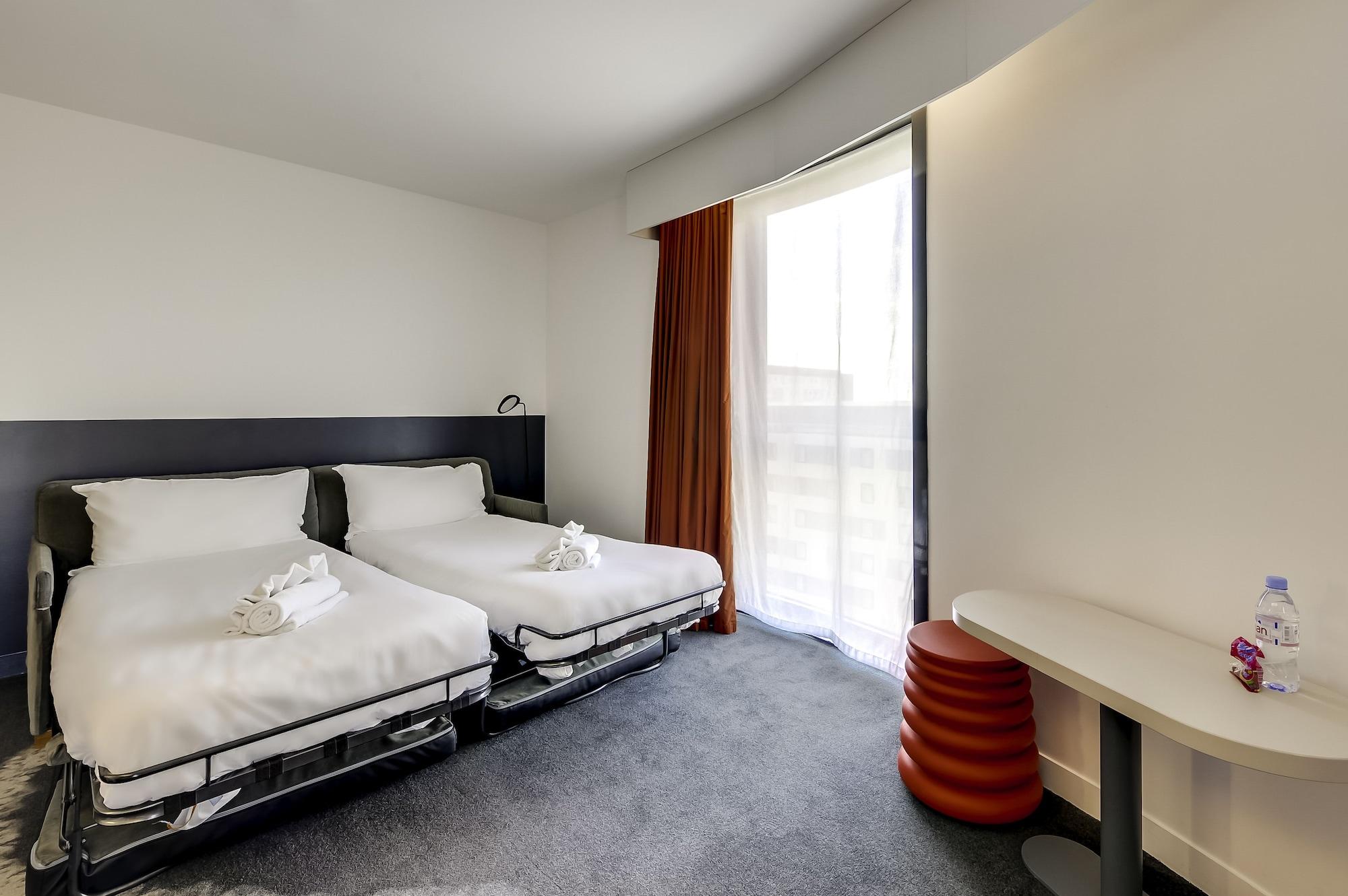 Junior Suite, Multiple Beds