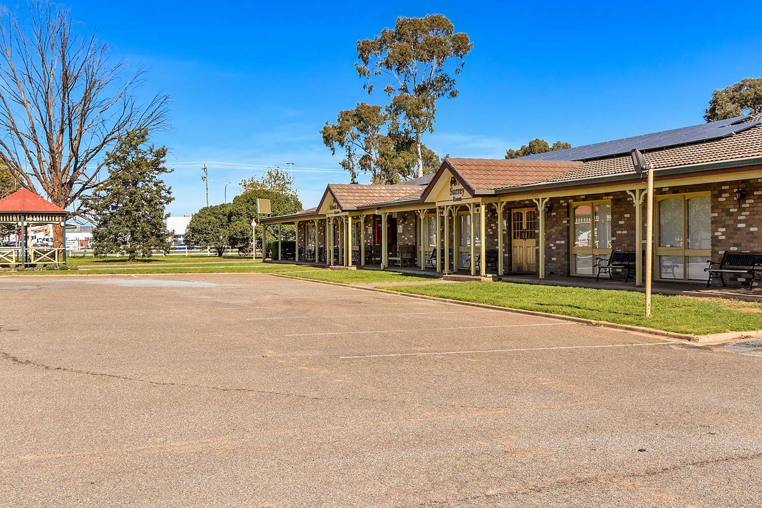 Quality Inn Carriage House 39/44