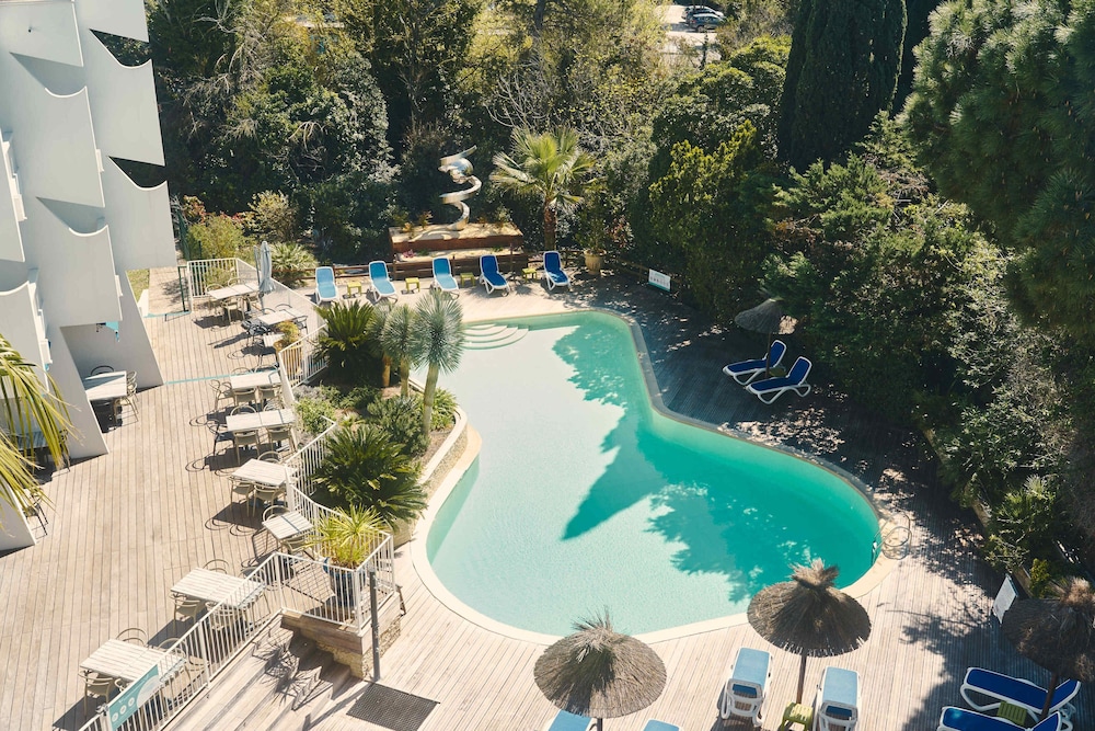 Hôtel Le Quetzal 35/37