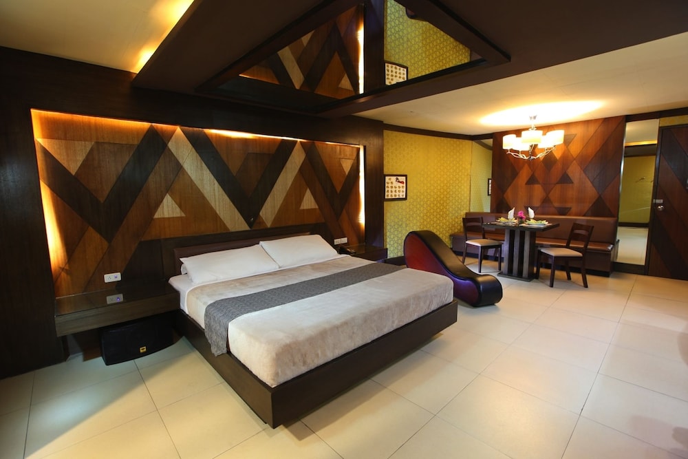 Victoria Court Las Pinas 17/47